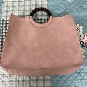 NWOT. Pale pink hand bag/crossbody with wallet